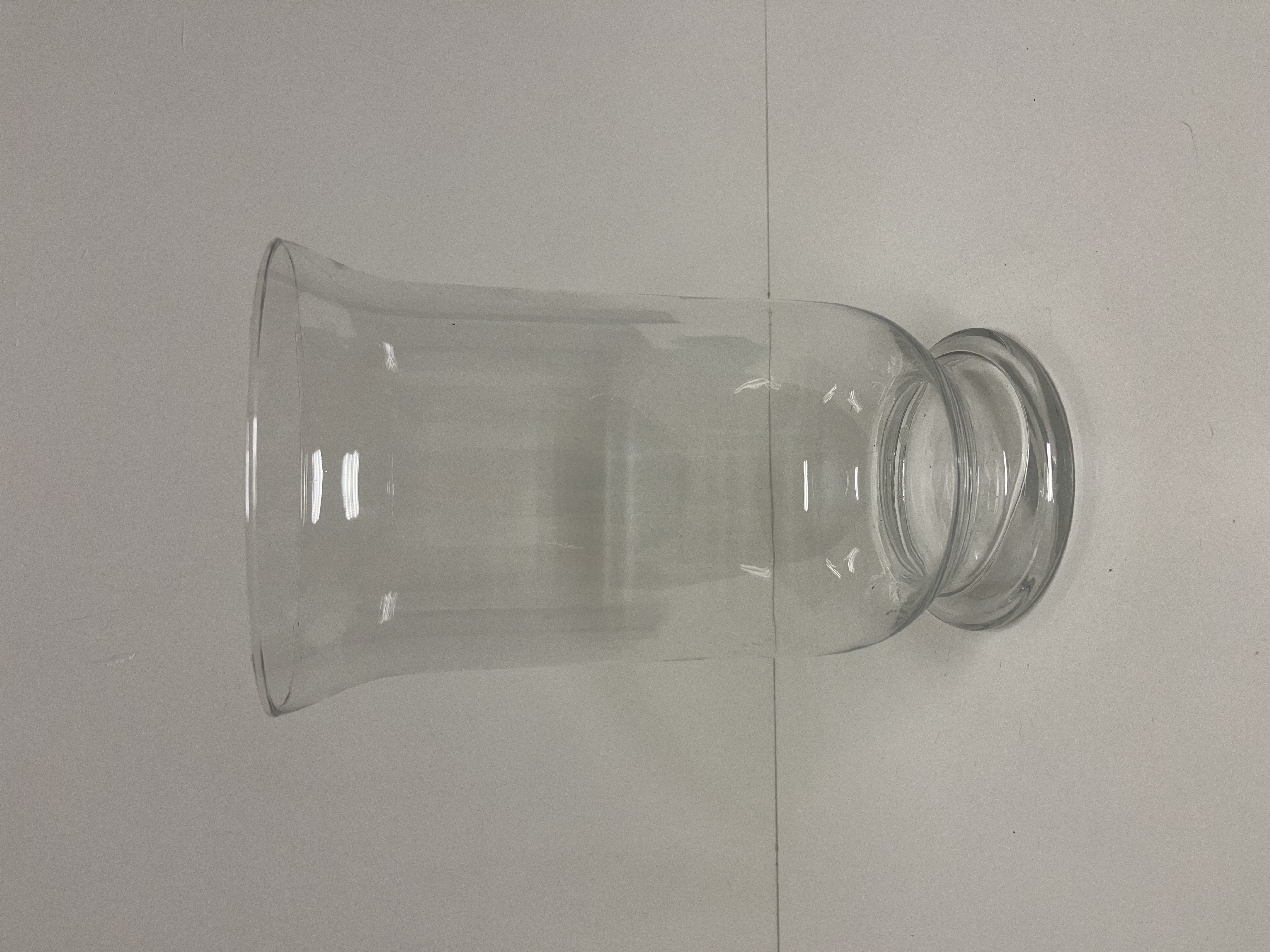 vase-transparent